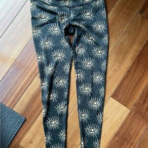 NKD x Movement reversible leggings